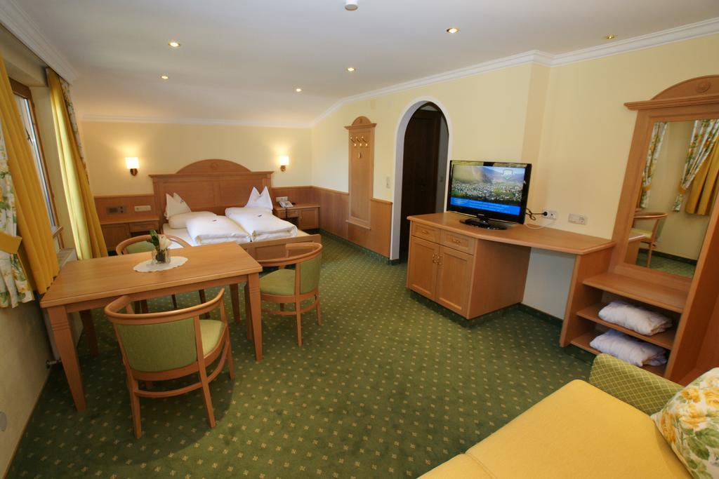 Hotel Garni Erler Mayrhofen Zewnętrze zdjęcie