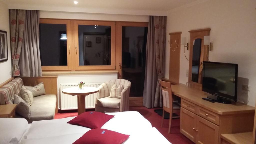 Hotel Garni Erler Mayrhofen Zewnętrze zdjęcie
